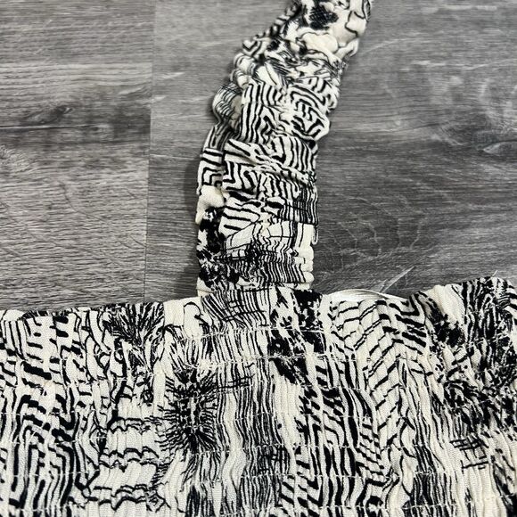 PAPER CRANE anthropolgie BLACK IVORY CROP TOP Tank Elastic CA 07043 NWOT Large - Picture 2 of 6